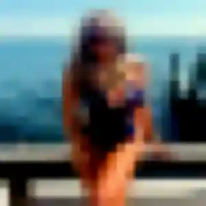 Zina, 21 ans, disponible à Baud pour un rencontre adulte