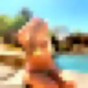 Ariane, 26 ans, disponible à Cléguer pour un rencontre adulte