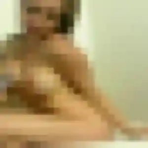 Yvonne, 34 ans, connectée à Crozon pour une rencontre coquine