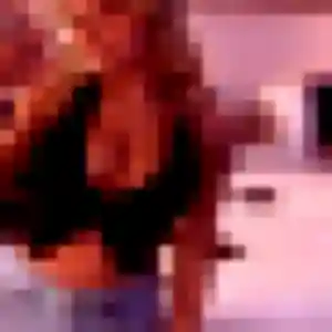Emilie, 31 ans, dispo pour rencontre adulte à Ergué-Gabéric