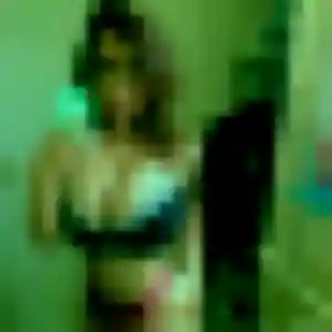 Photo de Joanne à La Loupe (21 ans) - rencontre adulte gratuit