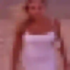 Alessandra (21 ans) à La Membrolle-sur-Choisille attend une rencontre ce soir