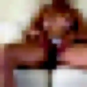 Emilie, femme de 28 ans veut rencontre adulte à Le Blanc