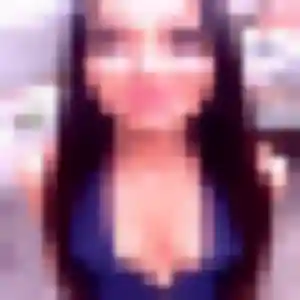 Découvre Noemie, 29 ans à Locoal-Mendon en privé