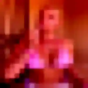 Jeanne, 22 ans, connectée à Montgermont pour un rencontre adulte
