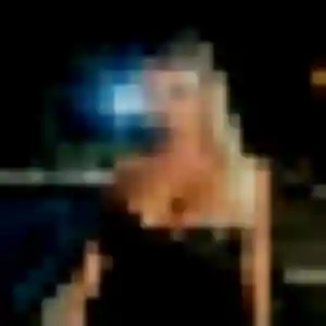 Charmante Nina, 32 ans à Mortagne-sur-Sèvre - voir sa photo