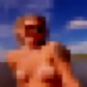 Suzanne, 35 ans, connectée à Nivillac pour une rencontre coquine