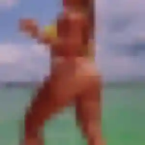 Rachida, 27 ans, connectée à Plessé pour une rencontre coquine