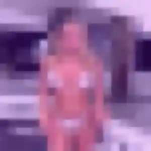 Lamia, fille de 19 ans cherche rencontre adulte à Pleumeleuc