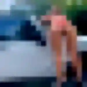 Lisa, 37 ans, en ligne à Pleurtuit pour un rencontre adulte