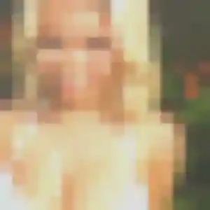Photo privée de Estee, 34 ans à Ploubazlanec - rencontre sans lendemain