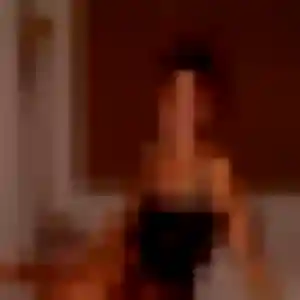 Sabrina, 19 ans, dispo pour rencontre adulte à Pluguffan