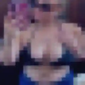 Giulia (43 ans) à Roscoff attend une rencontre rapidement