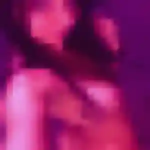 rencontre adulte à Rouans : photo de Delia, 32 ans - sans engagement