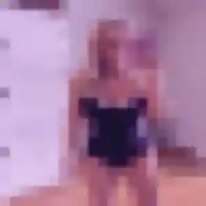Sibylle, 45 ans, connectée à Sablé-sur-Sarthe pour une rencontre coquine