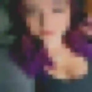 Coralie, 24 ans, en ligne à Saint-Brevin-les-Pins pour un rencontre adulte
