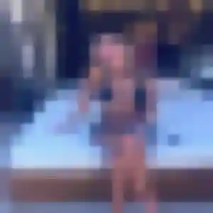 Estee (45 ans) à Saint-Denis-en-Val propose une rencontre ce soir