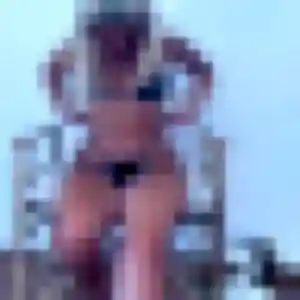 Giulia, 42 ans, dispo pour rencontre adulte à Saint-Malo