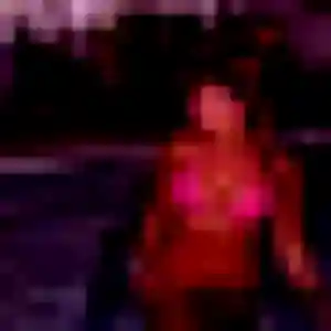 Amandine, 23 ans, connectée à Saint-Martin-des-Champs pour un rencontre adulte