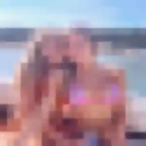 Eva, 31 ans, connectée à Saint-Martin-le-Beau pour un rencontre adulte