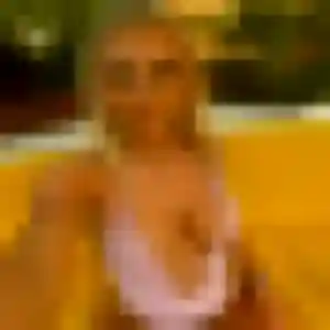 Romane de Sargé-lès-le-Mans, 33 ans - rencontre adulte discret