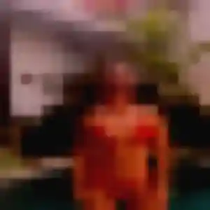 Frederique de Savonnières, 30 ans - rencontre adulte discret