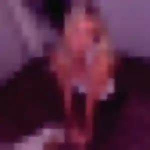 Margaux, 21 ans, connectée à Vineuil pour un rencontre adulte